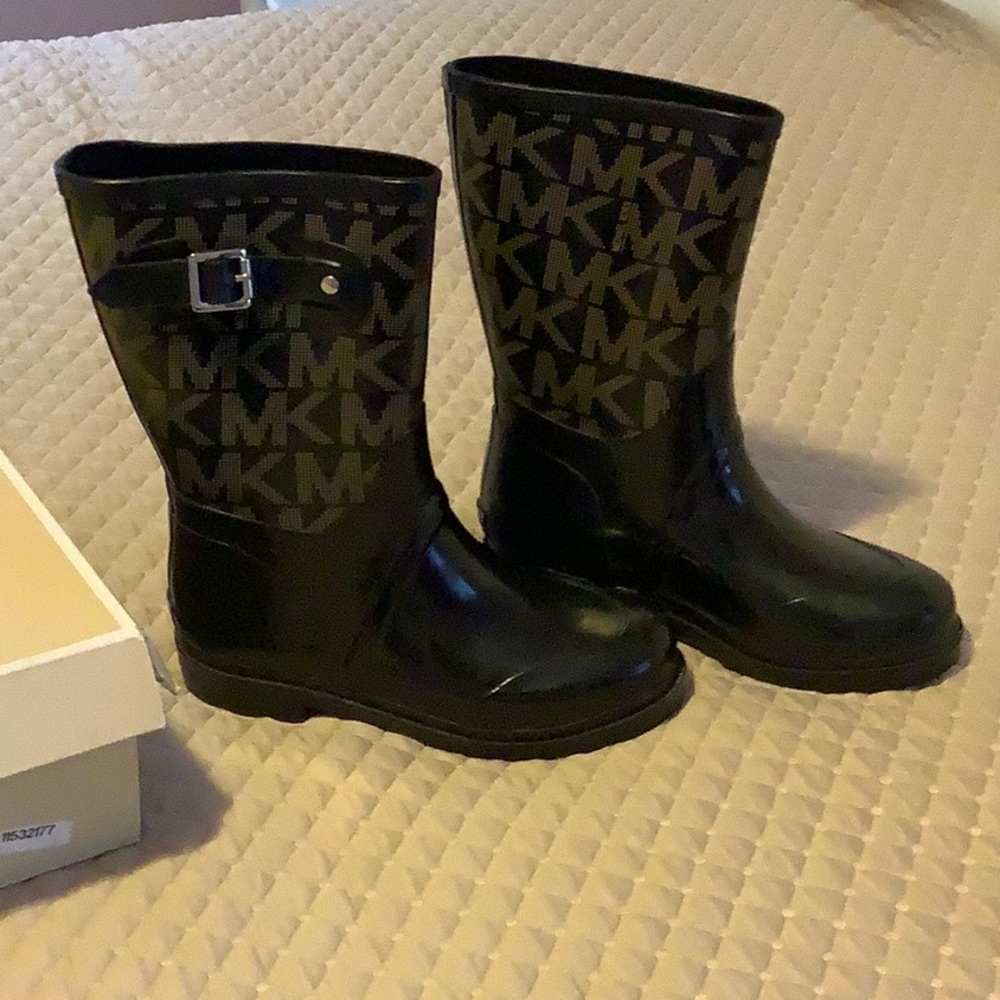Michael Kors rain boots